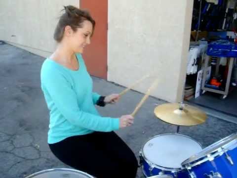 jill king plays the drums