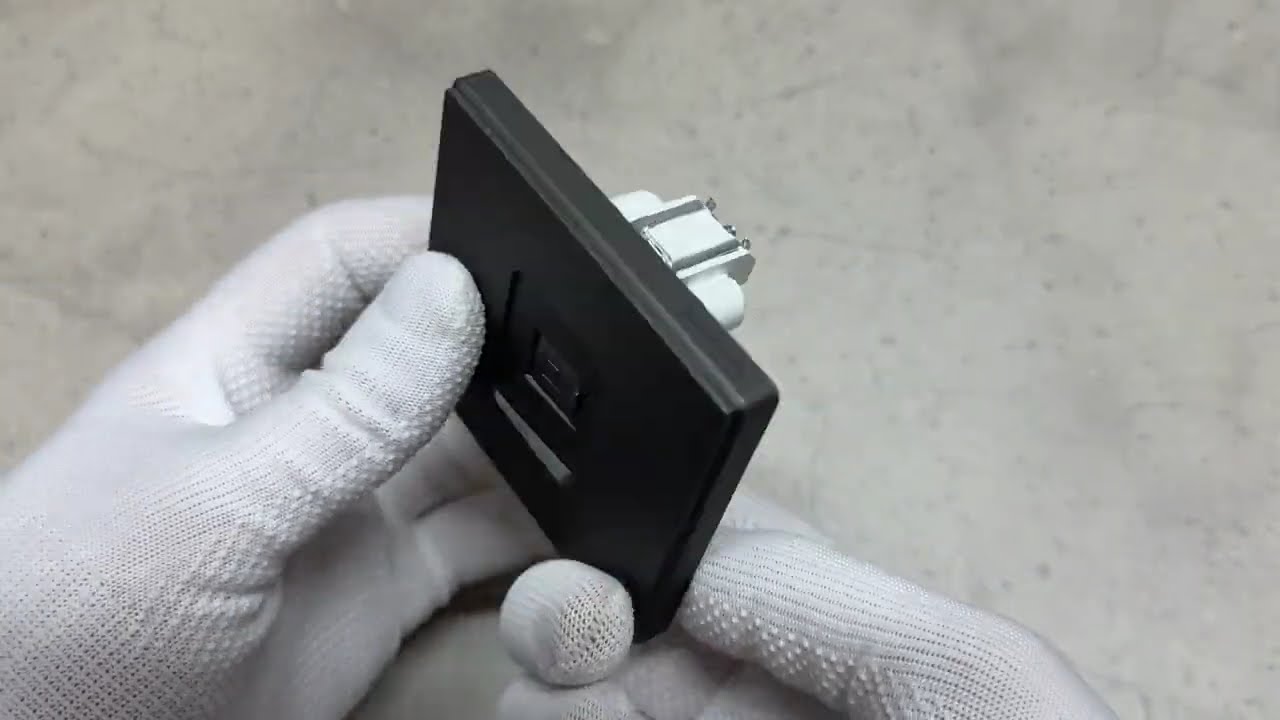 Розетка CAT6e одинарна комп'ютерна сірий графіт VIDEX NOTA (VF-NT-SK1PC6-GR)