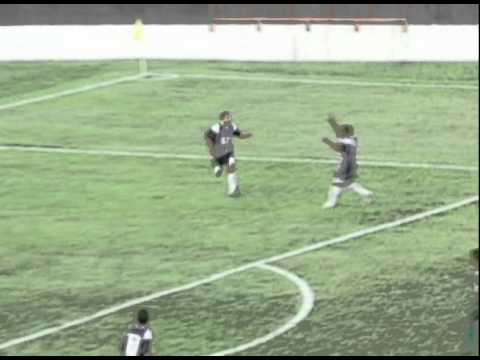 GOL LEANDRO GUERREIRO 1