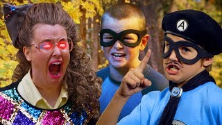 Summer Camp! - Leslie Hall - Full Episode - The Aquabats! Super Show!