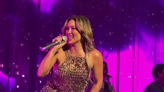 Hilary Duff - What Dreams Are Made Of - Live In Toronto