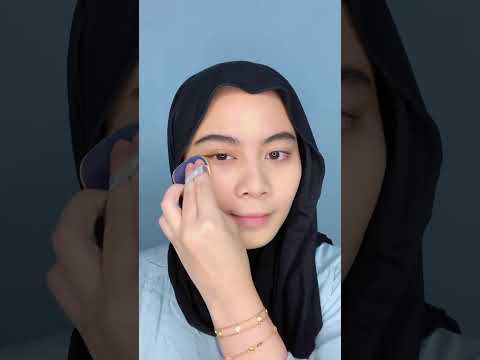 Mau mulai makeup tapi bingung urutannya? Yuk, simak urutan makeup pemula yang wajib kamu coba! ✨💄