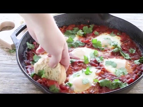 How to Make Israeli Shakshuka