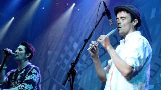 THE POGUES-RAINY NIGHT IN SOHO