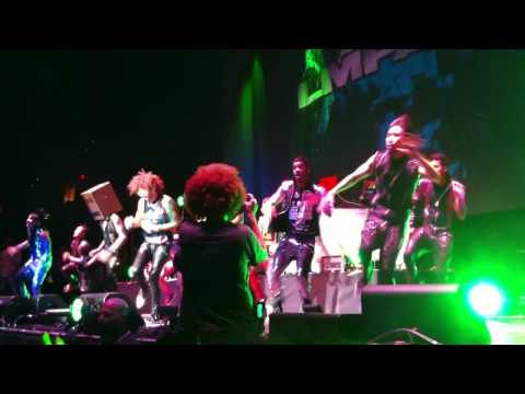 LMFAO - Party Rock Anthem live @ the Rose Garden, PDX, 09-11-2011
