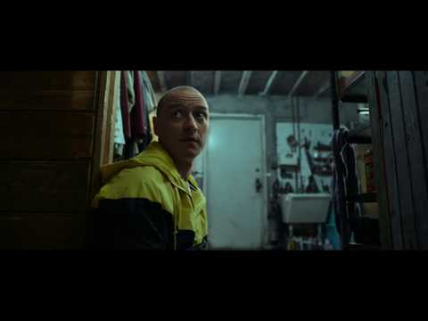 Split (2016) - Hedwig Etcetera scenes