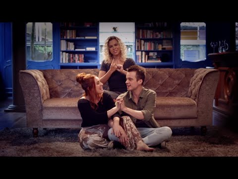 Luiza Caspary e Gabriel Von Brixen - Tempo | Video Libras