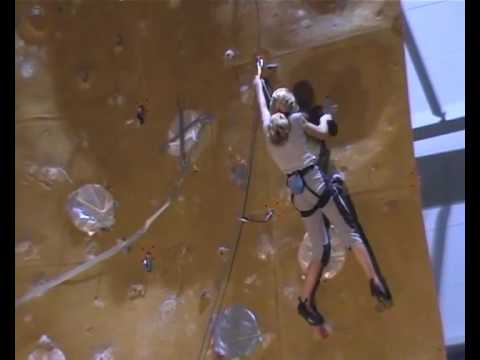 Norgescup i klatring 2004 på Kongsvinger  Vinner Hanna Midtbø