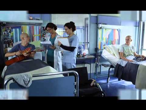 BRACCIALETTI ROSSI IO NON HO FINITO