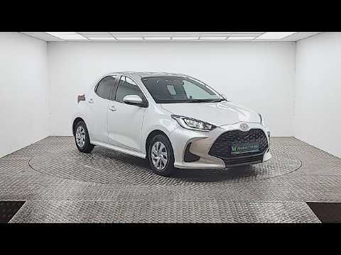 Toyota Yaris HYBRID G Edition - Image 2