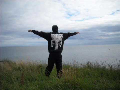 ZkS. feat. Kwiatek - Pokochaj Życie