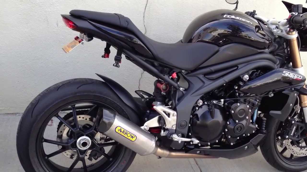 Triumph Speed Triple with Arrow Exhaust Sound