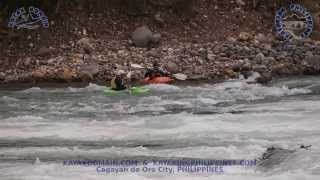 preview picture of video 'Wetting the brand new RIOT Kayak at Rio Verde Weir, Taguanao, 2Feb2014'