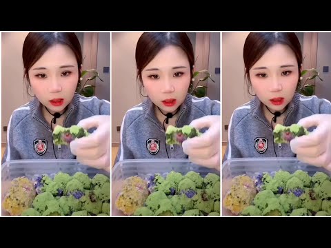 ASMR ICE EATING with MATCHA and MILK POWDER 