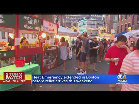 Crowds Pack North End For Fisherman's Feast Despite Heat, Humidity