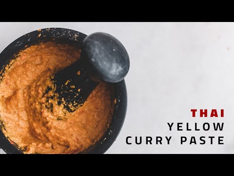 Thai Yellow Curry Paste Recipe | EASY Thai Yellow Curry Paste [ASMR]