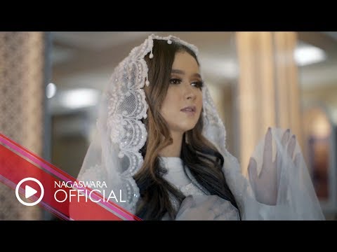 Sella Selly - Berharap AmpunanMu (Official Music Video NAGASWARA) #religi