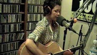Erin McCarley - Pitter Pat - Live at Lightning 100