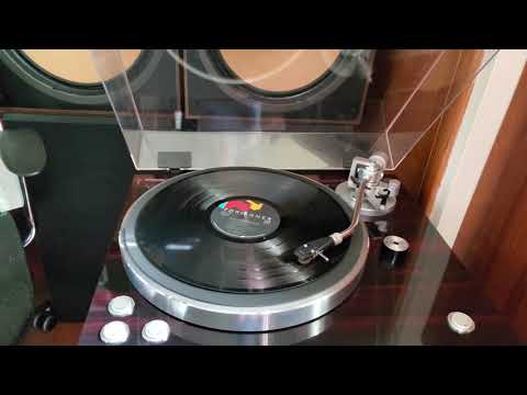 VICTOR QL-A70 + AKAI AM-A70 AMPLIFIER + AKAI SW-177 SPEAKERS SOUND ...