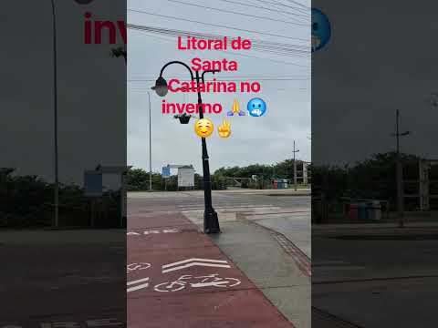 calçadao central de Itapoá 🫠 #santacatarinabrasil #calçadão #central #inverno
