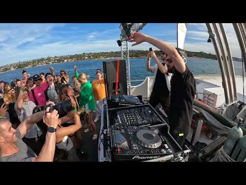 Shapeless - Live on Adrift - Sydney Australia