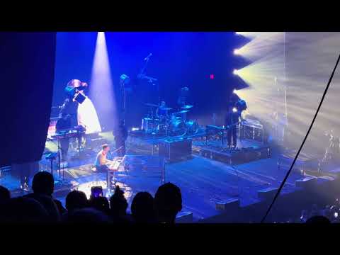 LANY - Prettiest Thing I&rsquo;ve Ever Seen Live in Boston, MA @ Roadrunner (2026)