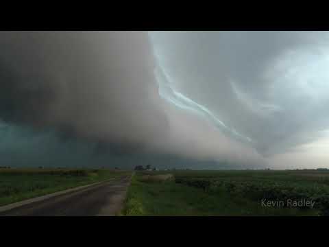 8 20 19 Dewitt co Beautiful shelf cloud severe storm