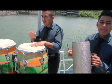 AGRUPACIÓN MUSICAL VIDA NUEVA- CUANDO TERMINE MI CARRERA- VIDEO CLIP VOL.8