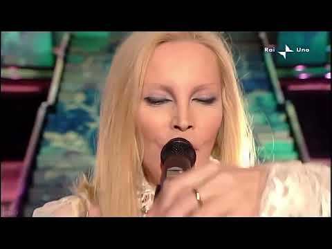 Patty Pravo   E io verrò un giorno là   Sanremo 2009   HD