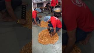 Download lagu Gud papdi manufacturing process in factory #making #trendingvideo #shorts #factory mp3