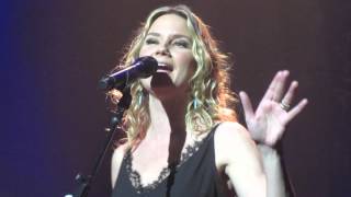 Jennifer Nettles - "Moneyball" (Live in Boston)