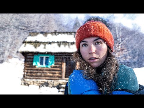Deep Winter in My Mountain Cabin (Alone & No Power)