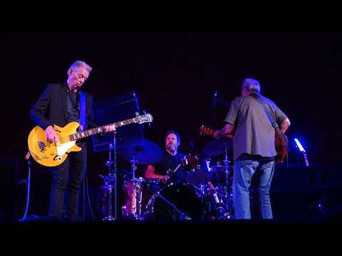 Hesitation Blues - Hot Tuna w Steve Kimock at the Crest Theater Sacramento, CA September 4, 2018