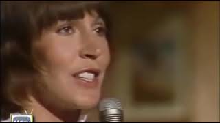 Helen Reddy - You And Me Against The World - Live 1975 - Lyrics in Description