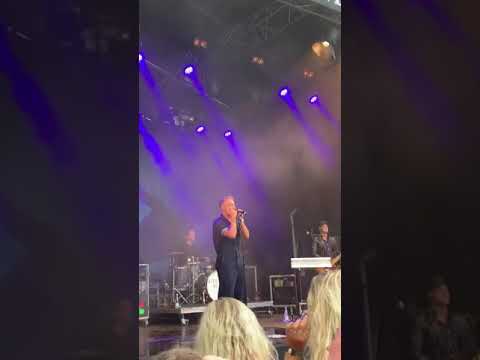 Alexander Oscar, Coffee Table live at Smukfest 2019