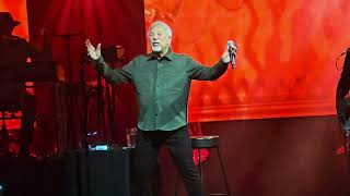 Tom Jones - Strange Things Happening Everyday (Sister Rosetta Tharpe cover) - Live Count Basie