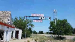preview picture of video 'First Stop/Last Stop in Texas Motel and Rest Stop - ABANDONED - Glen Rio, Route 66'