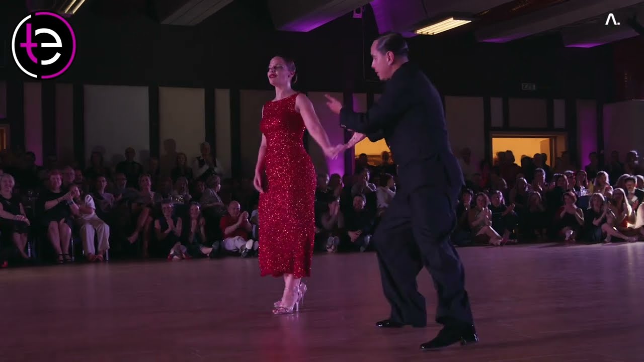 Jonny Carvajal y Suyay Quiroga #2