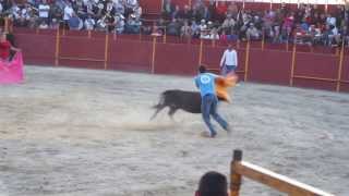 preview picture of video 'Vaquilla fiestas de Abrucena mayo 2012'