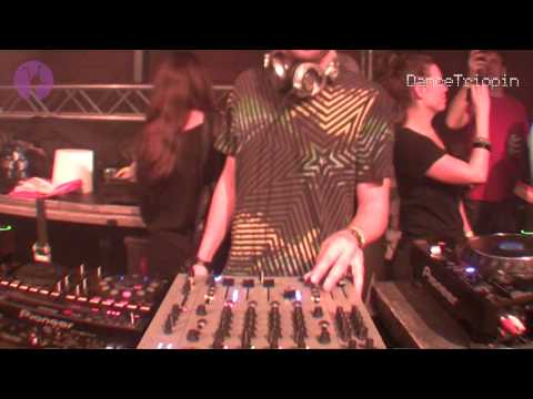 Mike Polo - Pasilda (Muzzaik Remix) [played by Djuma Soundsystem]