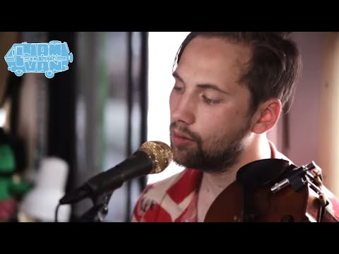 WAKE OWL - "Gold" (Live in Manchester, TN 2013) #JAMINTHEVAN