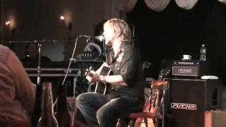 Melissa - Devon Allman on Breedlove