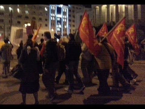 Yunanistan solu Alexis'in kardeşi ilan ettiği Berkin için yürüdü