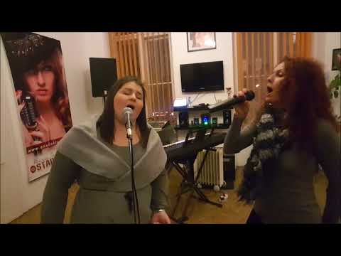 Starworld Singing School - Énekiskola - Singing Master Class with Noemi Arnoczky Prof. Voice Trainer