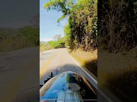 Minas de tantos caminhos. Serra da Moeda, rumo ao município. 🏍🔺️❤️