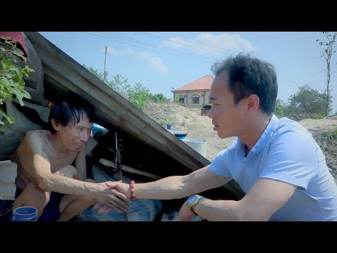 Nuj nphlaib kwm lis tau pab Ib tug kwv tij hmoob txom nyem kawg