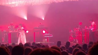 The Do - Keep Your Lips Sealed (Live @ l&#39;Olympia, Paris 20-12-2015)