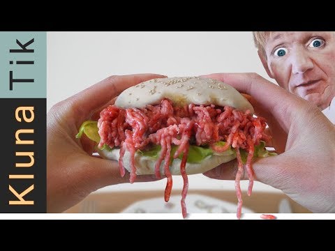 Eating a RAW HAMBURGER with GORDON RAMSAY!! Kluna Tik...