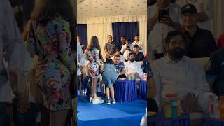 Download lagu Salman Khan’s SWEET GESTURE for his young fans 😍 | #shorts #bollywood #salmankhan mp3