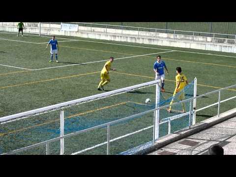 Ardoi 3-1 Lezkairu. Jugada Miki (Miguel Unzue) y Txus (J.M. Moreno)